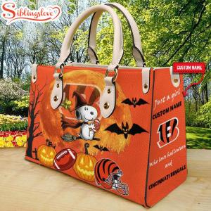 Custom Name Cincinnati Bengals Nfl Snoopy Halloween Women Leather Hand Bag8408.jpg