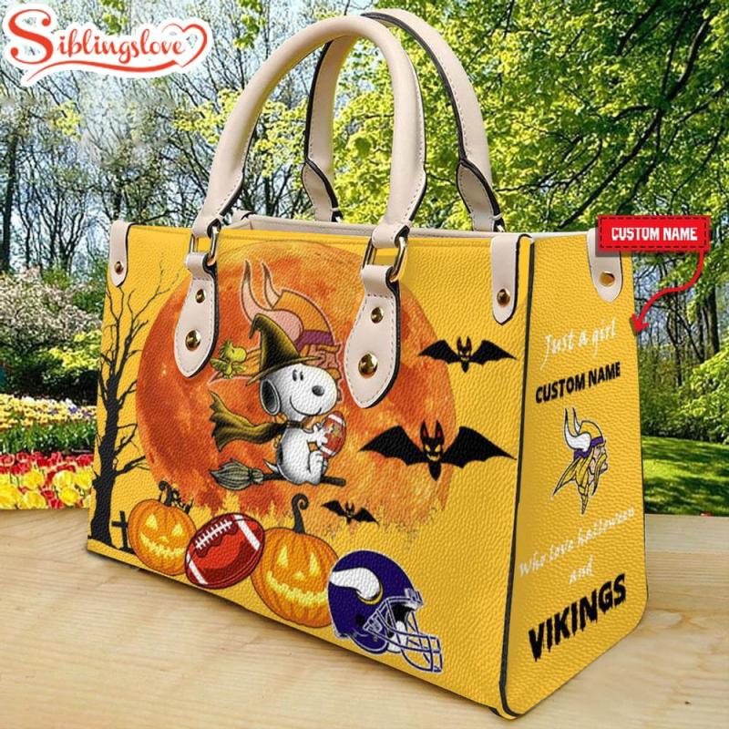 Custom Name Minnesota Vikings Nfl Snoopy Halloween Women Leather Hand Bag0088.jpg